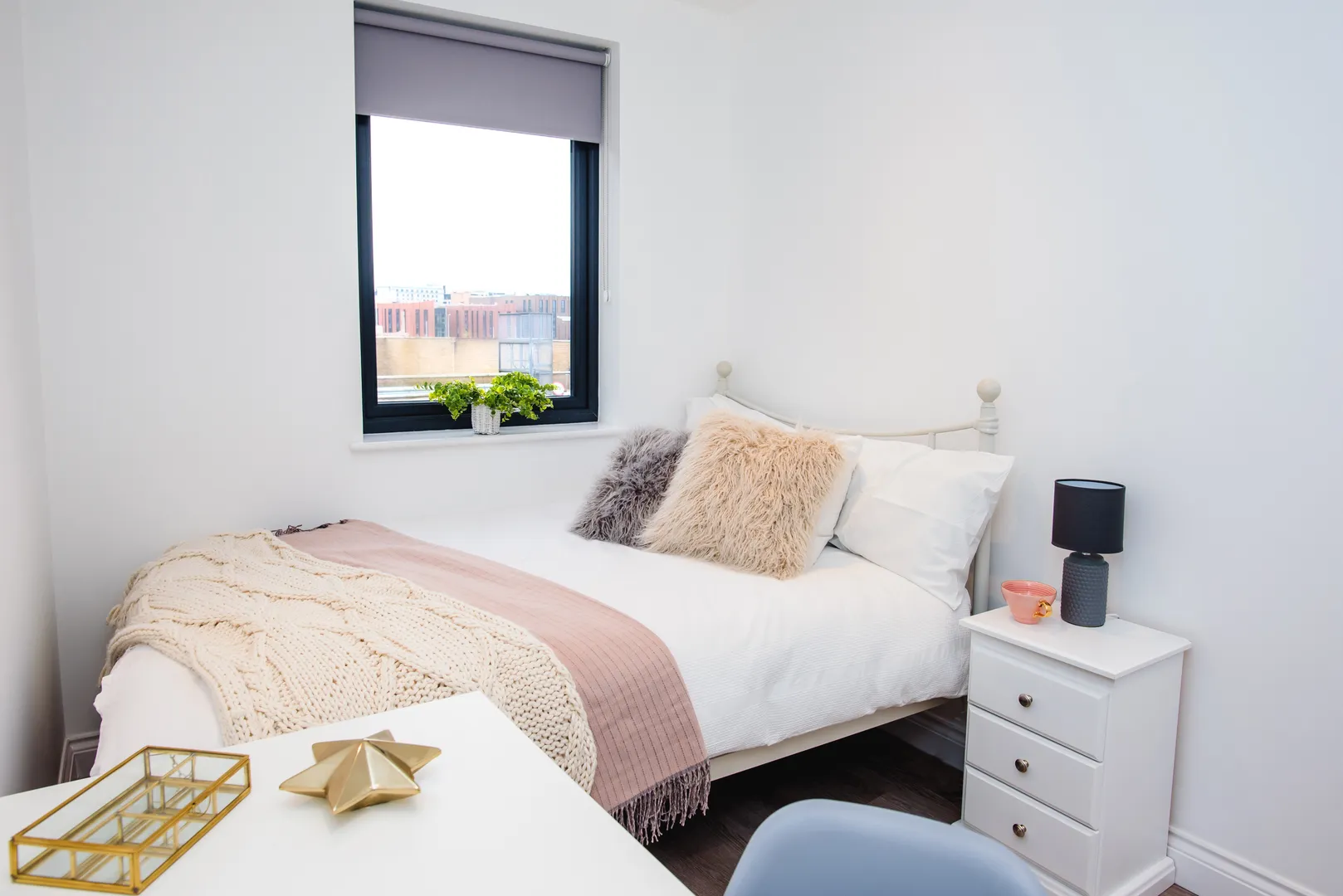 Bedroom with Study Desk