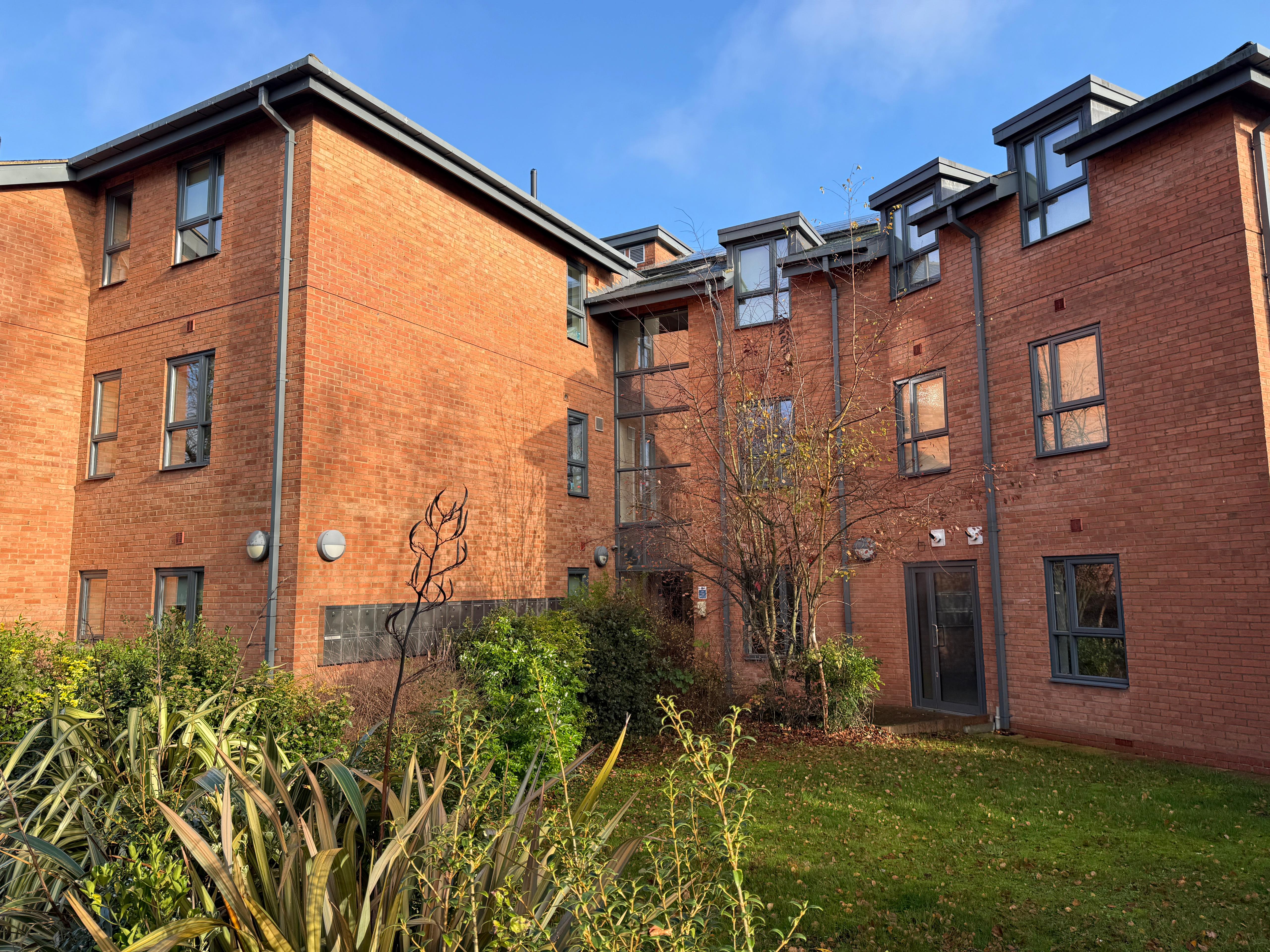 Longdales Lodge Parking