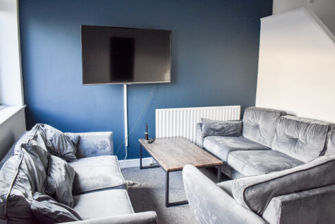 L room