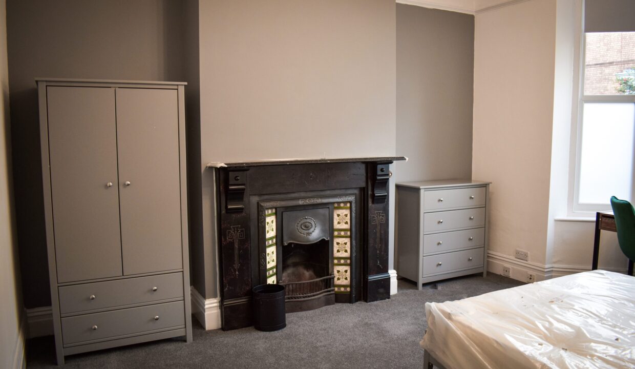 bed 1