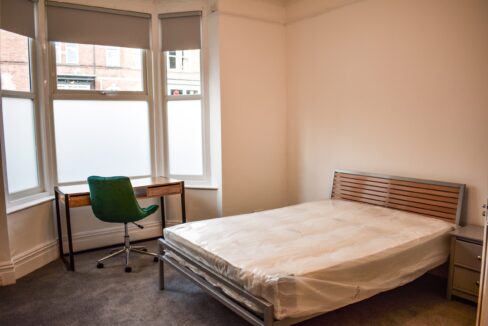 bed 1 2